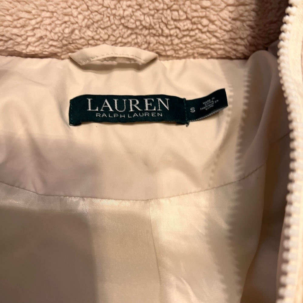 Lauren Ralph Lauren Tan/Cresm Puffer Jacket with Faux Fur Trim minor flap defect - Picture 7 of 14
